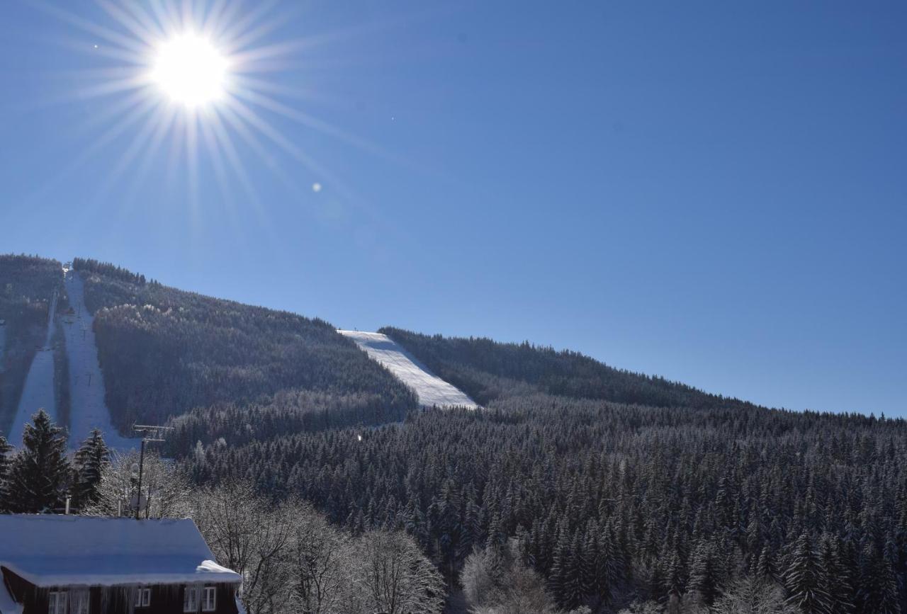 GRAND HARRACHOV PENSION v centru Exteriér fotografie