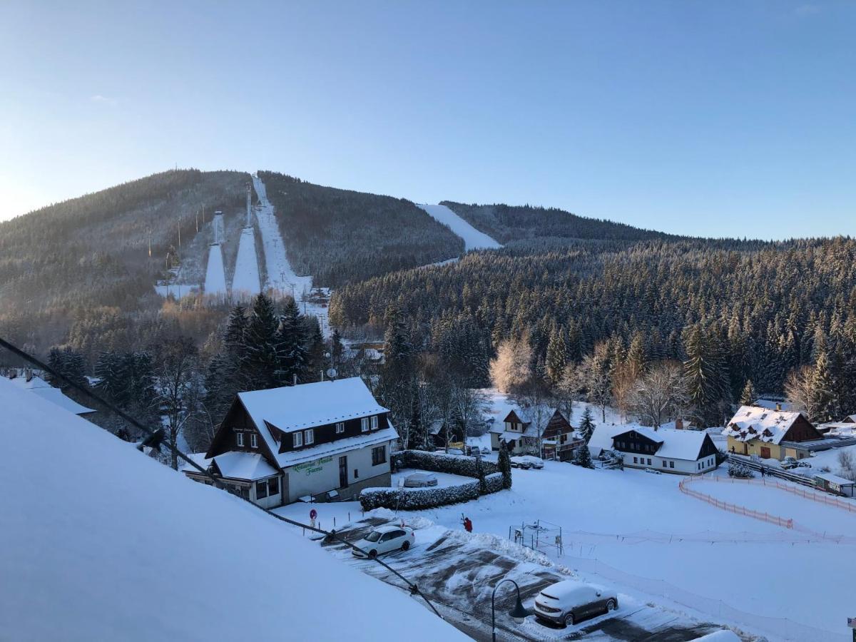 GRAND HARRACHOV PENSION v centru Exteriér fotografie